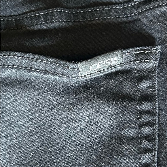 Joe’s Cropped Jeans - Picture 7 of 7